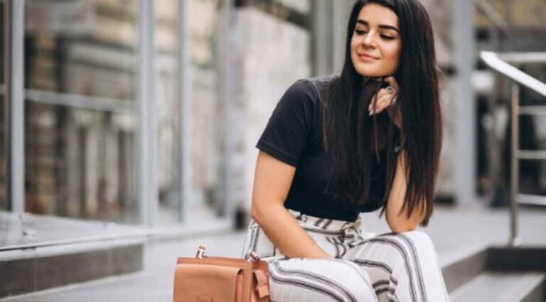 6-Bag-Styling-Tips-Every-Woman-Should-Know