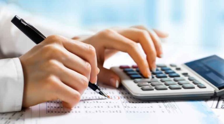 6-Benefits-of-Outsourcing-Ecommerce-Accounting-Services-for-Small-Businesses