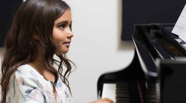 Why Families Prefer In-Home Piano Teachers Over Traditional Studios