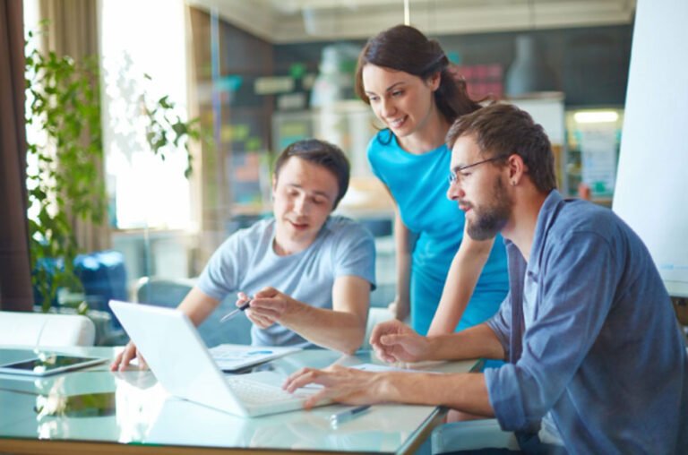 Why Optimizing Your Website With English to Malay Translation Services