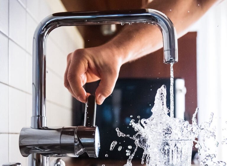 Daily Habits That Help Keep Your Home’s Plumbing Running Smoothly Daily Habits That Help Keep Your Home’s Plumbing Running Smoothly