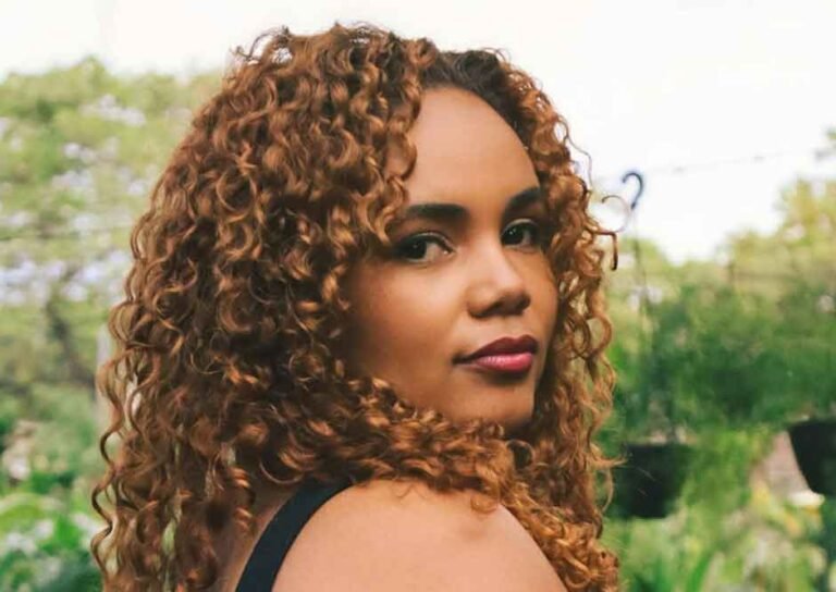 Here's How Women Can Get Their Hair To Look Like A Model