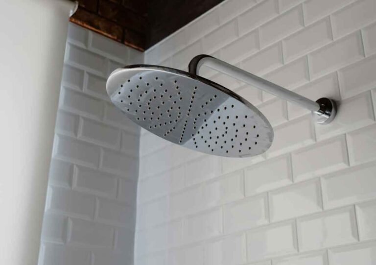 How To Find The Right Shelves For Your Shower